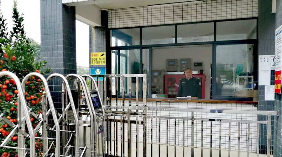 擔(dān)當(dāng)與責(zé)任！金環(huán)電器保安春節(jié)堅(jiān)守崗位